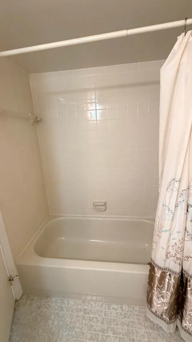 Unit 927 photo 8