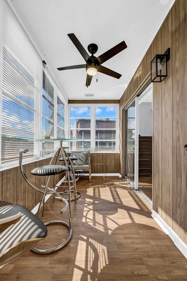 Residence photo 23