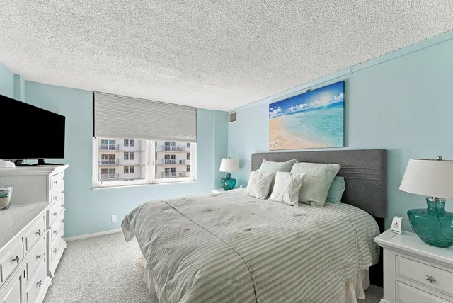Unit 407 photo 15
