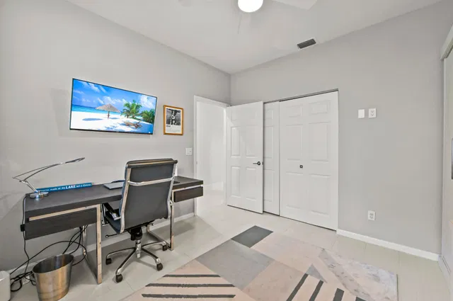 Residence photo 29