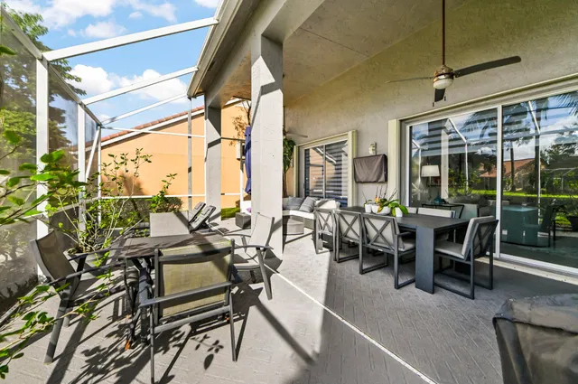 Residence photo 37