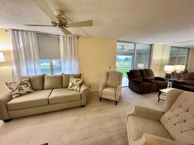 Unit 212 photo 9
