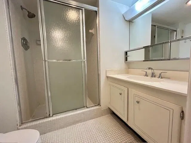 Unit 212 photo 14