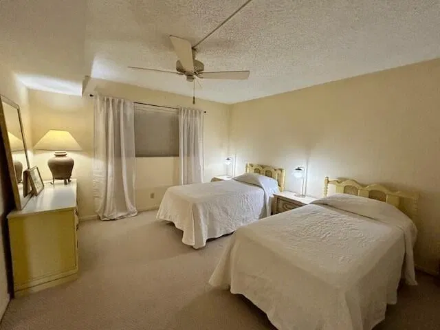 Unit 212 photo 15