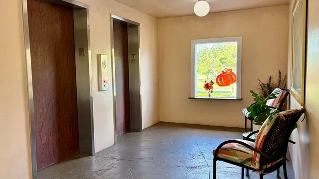Unit 212 photo 23