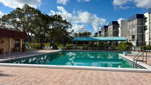Unit 212 photo 30