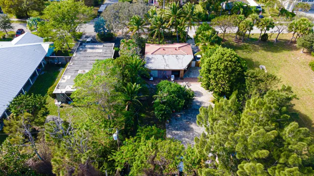 Residence photo 3