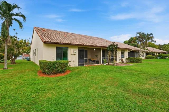 Residence photo 2