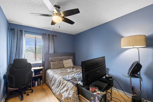 Residence photo 11