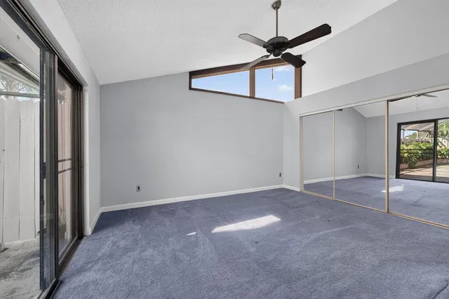 Residence photo 14