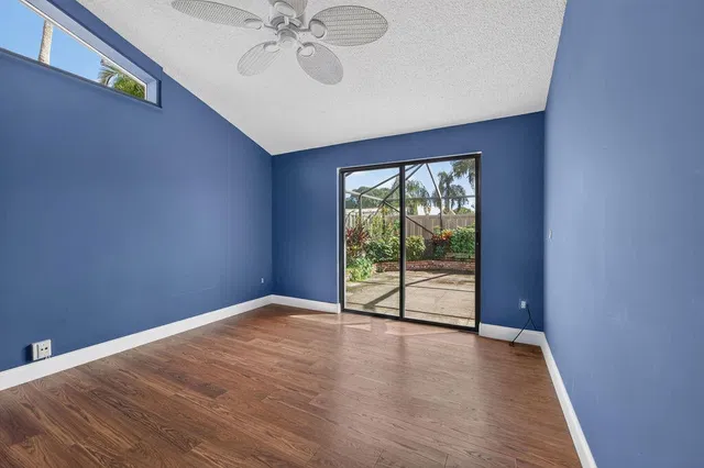 Residence photo 20
