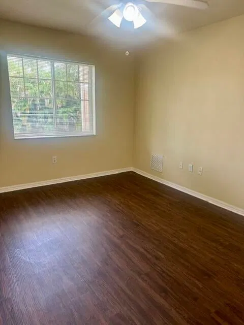  Unit 206 photo 5