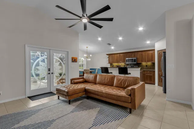 Residence photo 10