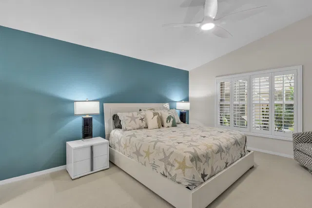 Residence photo 17