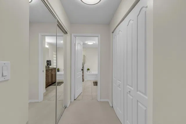 Residence photo 22