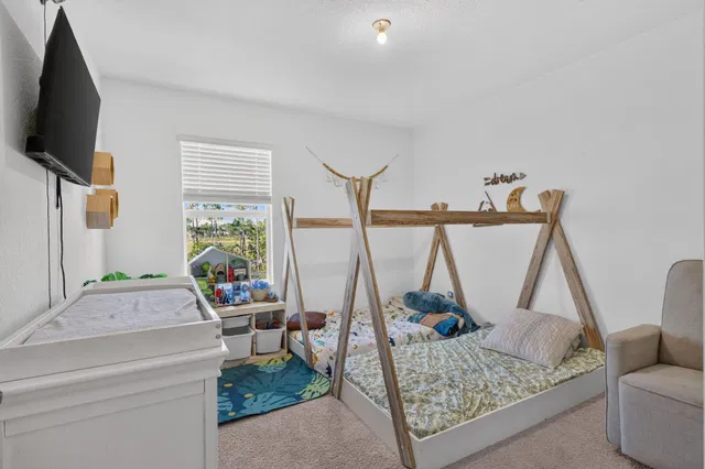 Residence photo 19