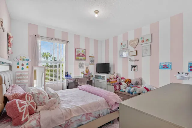 Residence photo 20