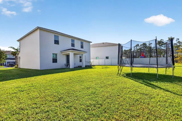 Residence photo 30