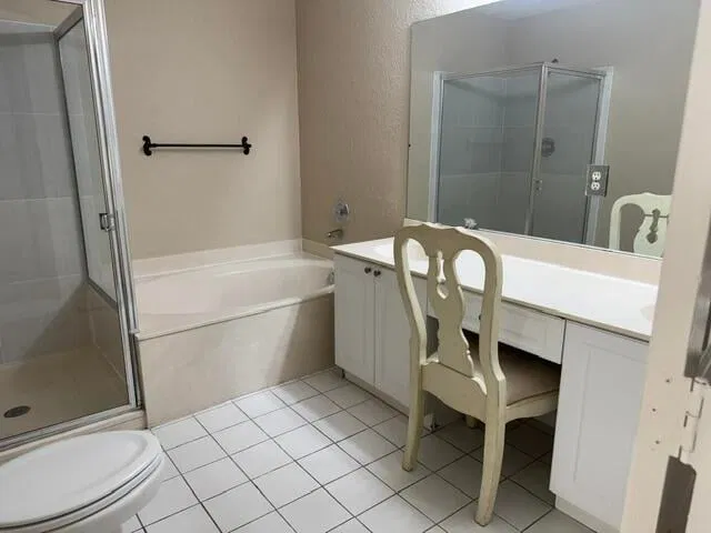 Unit 4 photo 21