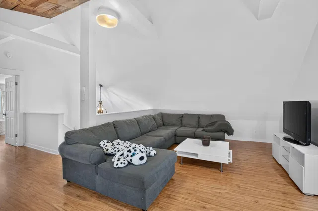 Residence photo 51