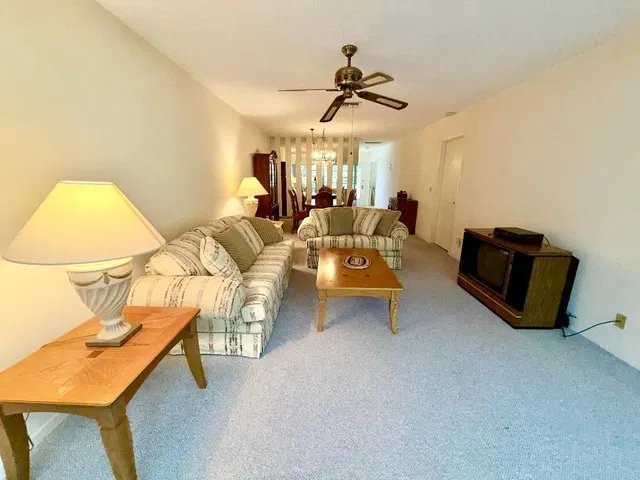 Unit 203 photo 8