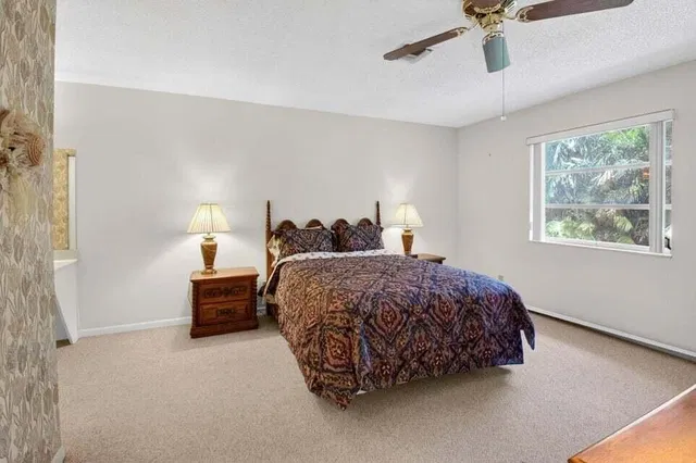 Unit 203 photo 11