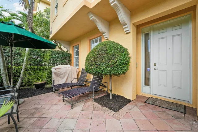 Residence photo 35