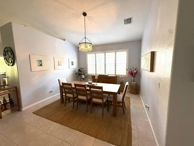  Residence photo 10