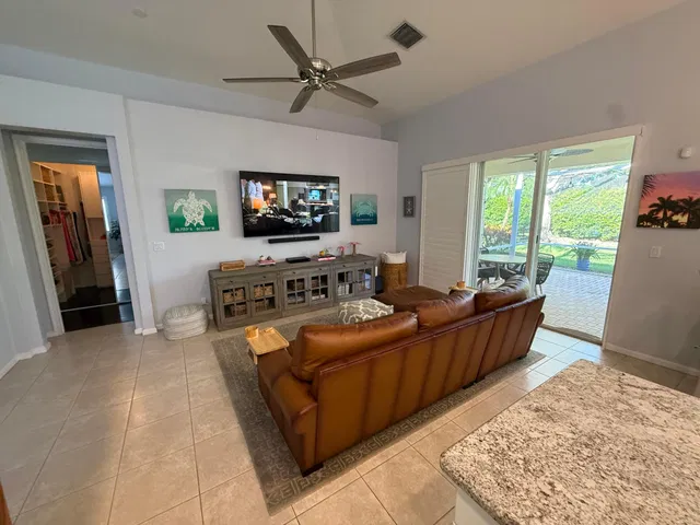  Residence photo 11