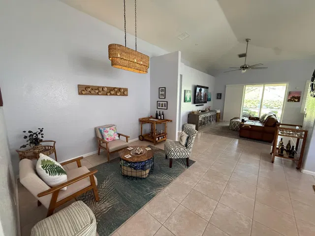  Residence photo 15