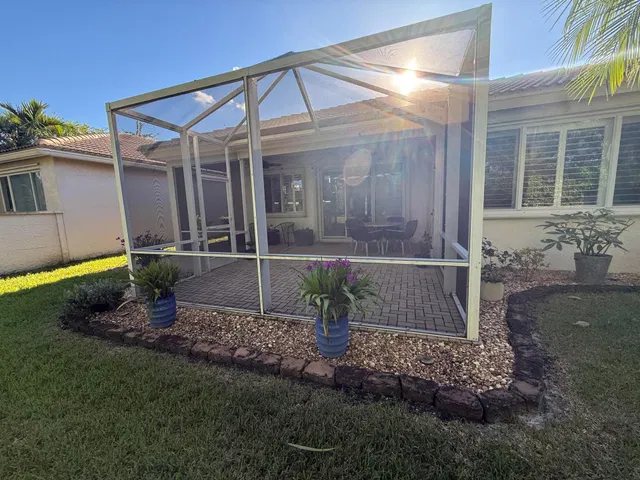  Residence photo 35