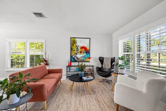  Residence photo 19