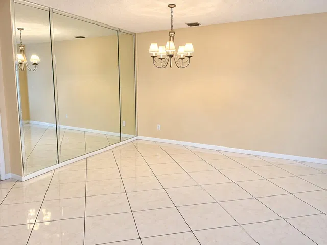  Unit F photo 7