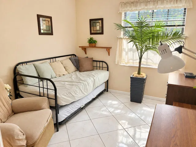  Unit F photo 26