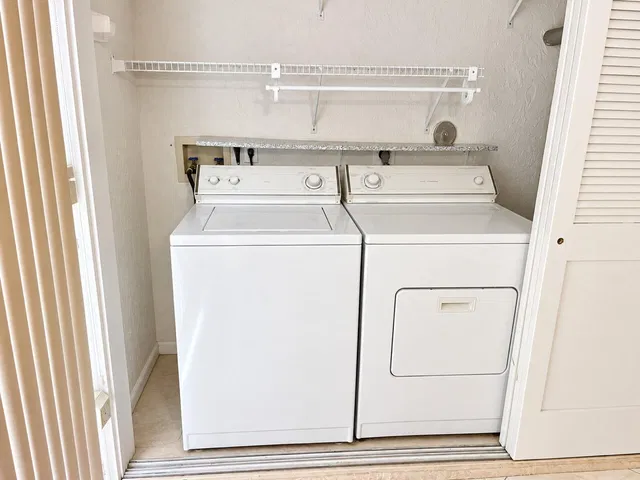  Unit F photo 32