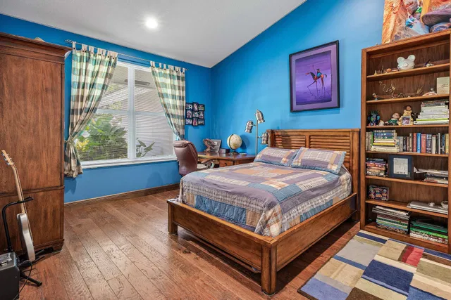  Residence photo 32