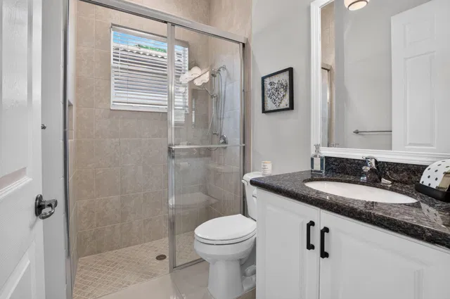  Residence photo 42
