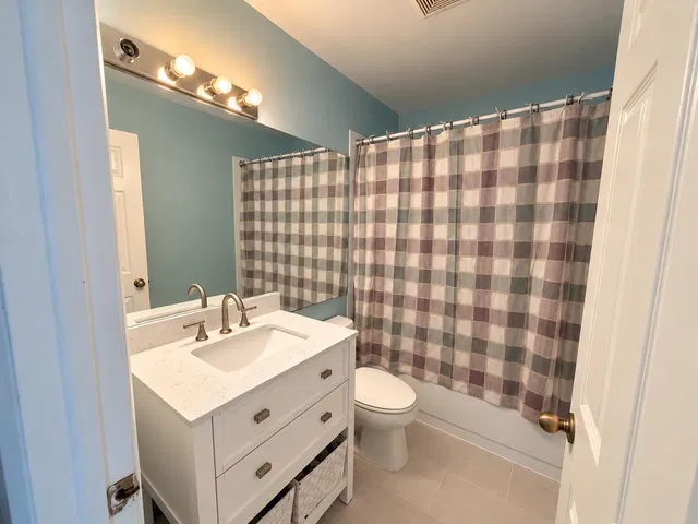 Unit 6 photo 11