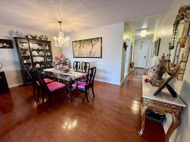  Unit 203 photo 7