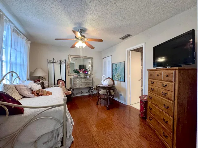  Unit 203 photo 11