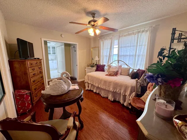  Unit 203 photo 12