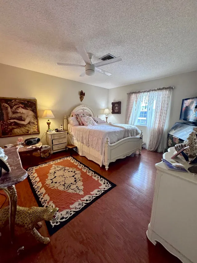  Unit 203 photo 32