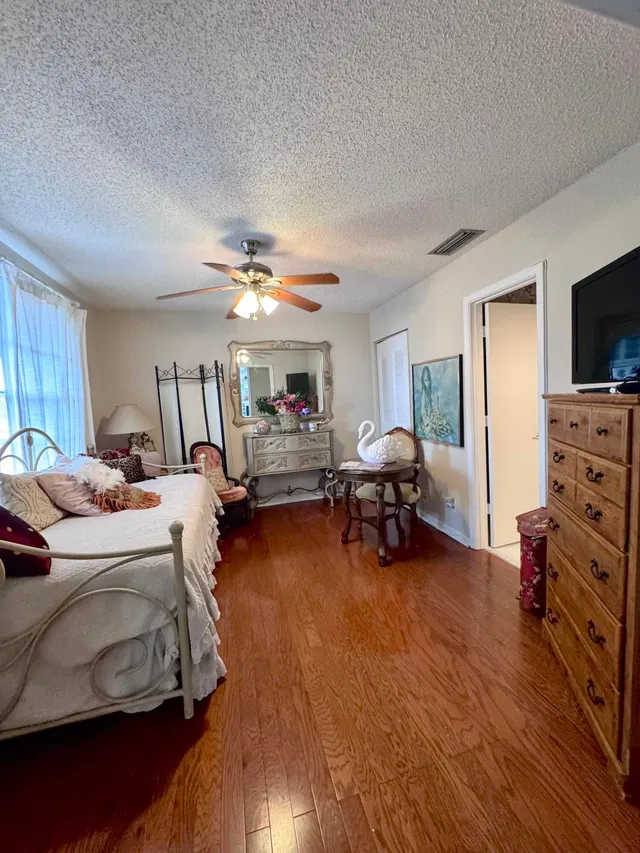 Unit 203 photo 36