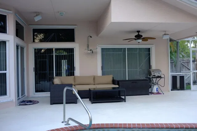  Residence photo 13