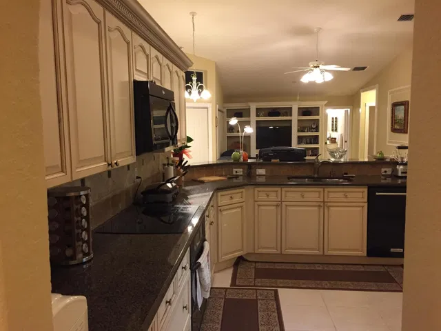  Residence photo 19