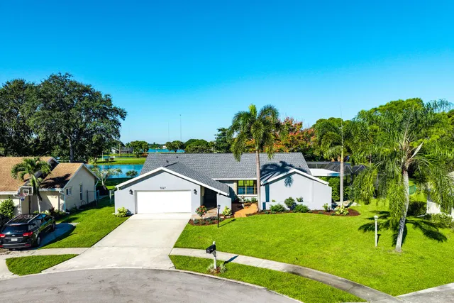 Residence photo 4