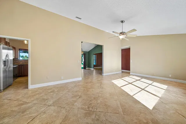 Residence photo 11