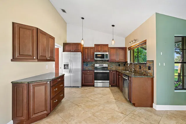 Residence photo 14