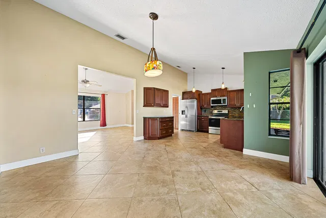 Residence photo 20