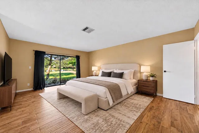 Residence photo 24